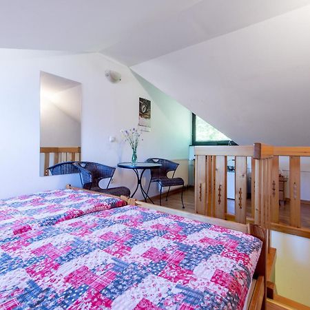 Apartments Jaka Dolenjske Toplice Zimmer foto